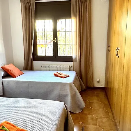 Holiday home Apartbeach Casa Tania Con Piscina Y Barbacoa Cerca De Playa