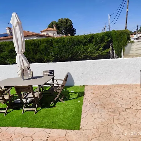 Casa Con Piscina Y Barbacoa *