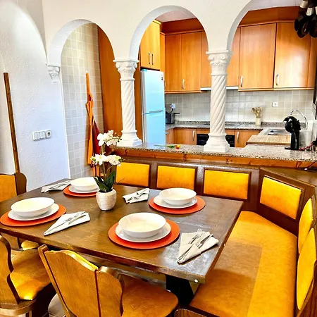Holiday home Casa Con Piscina Y Barbacoa Miami Playa